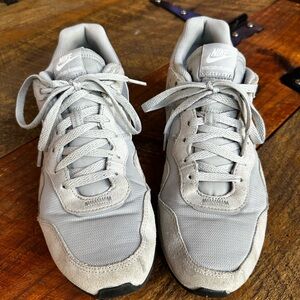 Nike Classic Light Gray Sneakers